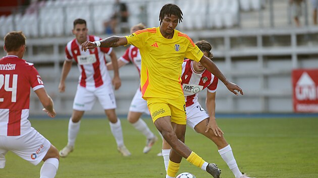Justin Araujo-Wilson z Jihlavy bhem zpasu s Viktori ikov.