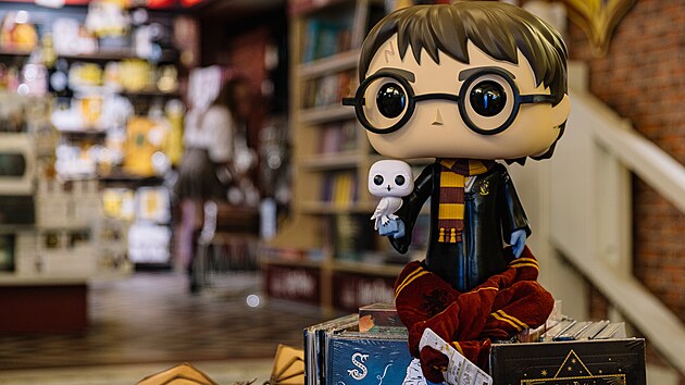 Krom� knih zde mohou fanou�ci Harry Pottera po��dit obl�ben� Funko POP figurky. (30. srpna 2024)