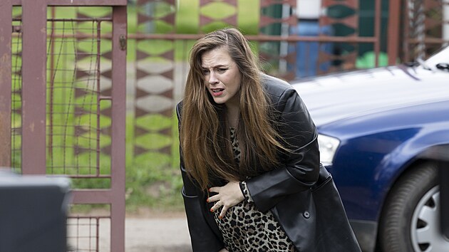 Petra Nesva�ilov� v seri�lu Jedna rodina (2024)