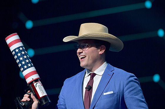 Americký konzervativní youtuber Benny Johnson (21. prosince 2019)