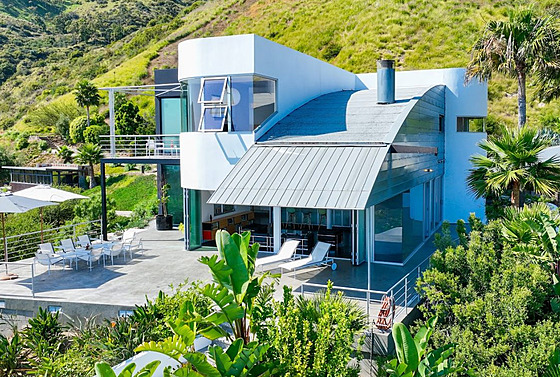 Vitus Mataré se u návrhu tohoto domu inspiroval díly Le Corbusiera a Miese van...