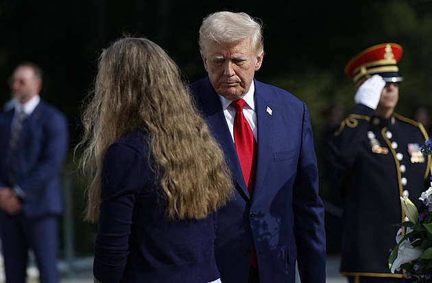 Trumpova chůze nad propastí. Ztratíte naše hlasy, hrozí mu kvůli potratům