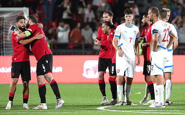 Gruzie - Česko 4:1, fotbalisté ve všem propadli, debakl zmírnili v závěru