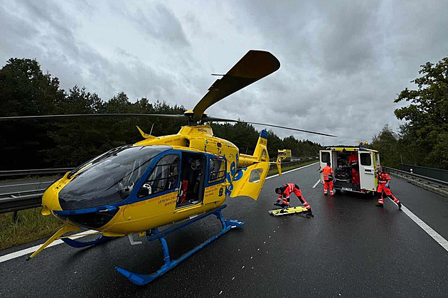 Dálnici D5 na 98. kilometru směrem na Prahu zavřela na několik hodin nehoda