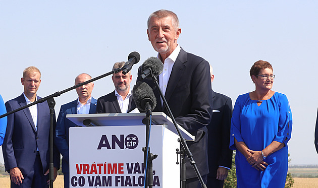 Median: Volby v srpnu by s náskokem vyhrálo ANO, na třetí místo skočila SPD