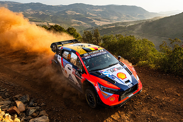 Neuville vyhrál podruhé Rallye Akropolis a přiblížil si premiérový titul