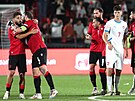 Gruzín�tí fotbalisté se radují po vít�zstvím nad �eskem.