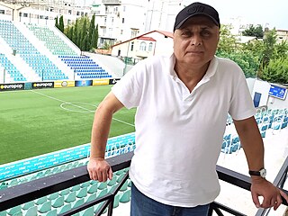 Skaut Temu Ugrekhelidze na balkon stadionu Dinama Tbilisi