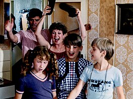 Petr �t�pánek, Eva Henychová, Na�a Konvalinková, Ivana Hu�ková a Monika...