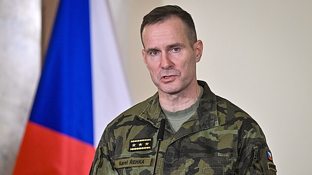 estn pedseda spolku Karel ehka, kter je nelnkem Generlnho tbu Armdy R, ekl, e tak ei zskvaj potebn know-how i pro vlastn armdu. (8. bezna 2024)