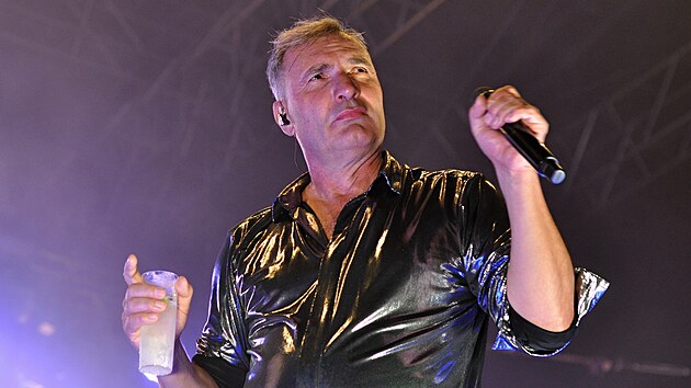 Ji�� Mach��ek se skupinou Mig 21 na festivalu Hrady CZ pod Bezd�zem (30. srpna...