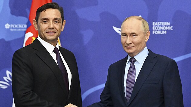 Mstopedseda srbsk vldy Aleksandar Vulin se hospodskho fra ve Vladivostoku setkal s ruskm prezidentem Vladimirem Putinem. (4. z 2024)
