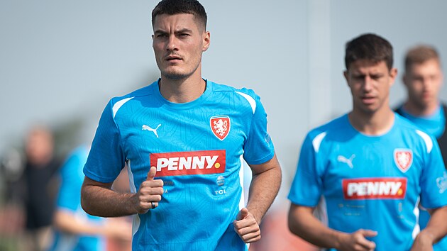 Patrik Schick na trninku fotbalov reprezentace.
