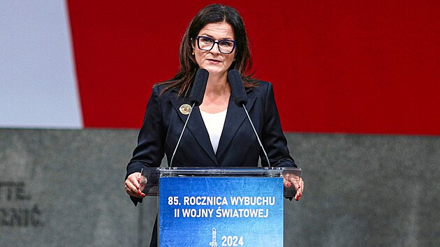 Primtorka Gdasku Aleksandra Dulkiewiczov hovo bhem slavnostnho ceremonilu u pleitosti 85. vro zatku druh svtov vlky. (1. z 2024)