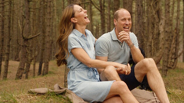 Princezna Kate a princ William na videu oznamuj�c�m, �e princezna ukon�ila chemoterapii. (9. z��� 2024)