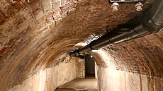 Kryt o rozloze 960 metr� �tvere�ních byl schopen poskytnout ochranu p�ed ú�inky...