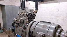 Pohon ventilátor�, �erpadel i osv�tlení zaji�tovaly dieselagregáty na výrobu...