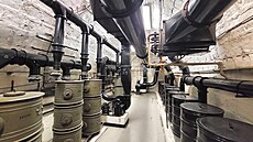 Návtvníci si mohou prohlédnout technické vybavení krytu.