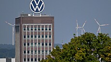 Celkový pohled na sídlo spole�nosti Volkswagen p�ed pravidelným setkáním...
