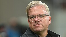 Spar�anský trenér Lars Friis b�hem ligového duelu v Hradci Králové.