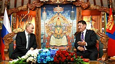 Ruský prezident Vladimir Putin v pondlí piletl na státní návtvu Mongolska...
