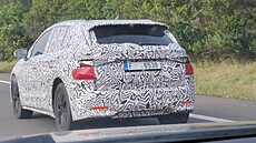 Maskovaná kodovka pi testovacích jízdách na dálnici D10