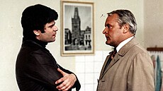 Petr �t�pánek a Vladimír Brabec v seriálu T�icet p�ípad� majora Zemana (1978)