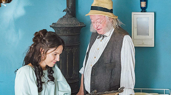 Natáení filmu Cukrkandl: Tereza Ramba a Jií Lábus