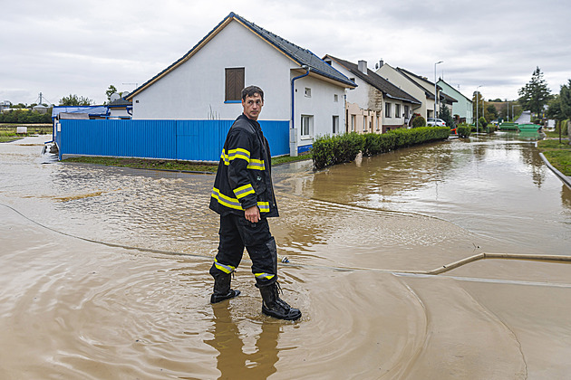 Na snímku jsou následky povodn v Sazovicích. (15. záí 2024)