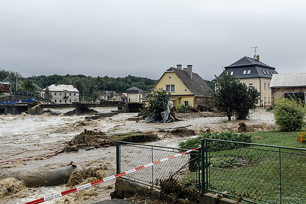 Povodně 2024: Morava a Slezsko se topily, v Praze zatékalo do metra