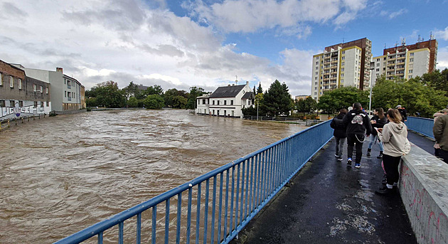Povodová situace v nedli dopoledne v Opav. (15. záí 2024)