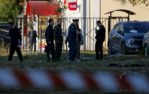 Moskva a Kyjev na sebe útočily drony. V Rusku vzplál dům, nefungovala letiště