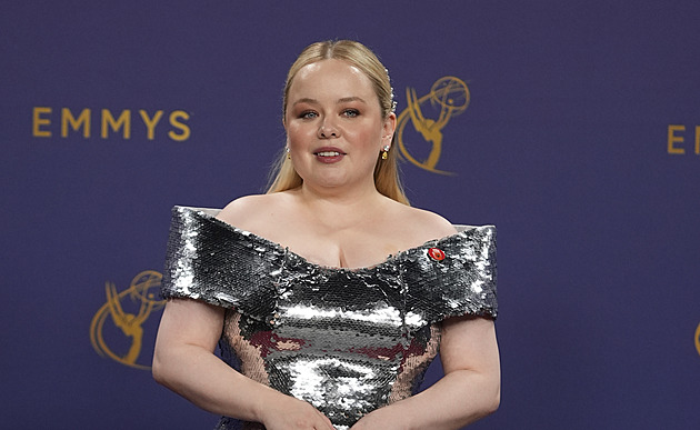 Hvězda Bridgertonových odmítá nálepku plus size. Komentáře jejího těla ji rozčilují