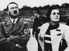 Adolf Hitler a Leni Riefenstahlová na stranickém sjezdu v Norimberku v roce 1935