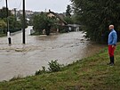 Situace ve Splavn ulici u potoka Porubky v Ostrav - Porub byla stle vce...