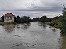 Hladina eky Svratky vystoupala v idlochovicch na Brnnsku na nebezpenou...