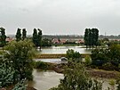 �idlochovice na Brn�nsku zaplavuje voda z �eky Svratky a Litavy v sobotu zat�m...