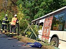 Piblin kolem poledne zahjili drn hasii vyproovn autobusu z...