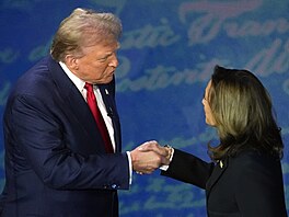 Donald Trump a Kamala Harrisová b�hem debaty na stanici ABC News (11. zá�í 2024)