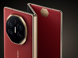 Huawei Mate XT Ultimate Design