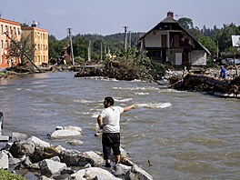 Pohled na následky ni�ivých povodní v Kobylé nad Vidnavkou na Jesenicku.
