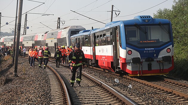 V pra�sk� Libni se srazily dva osobn� vlaky. Cestuj�c� byli evakuov�ni z vlaku. (18. z��� 2024)