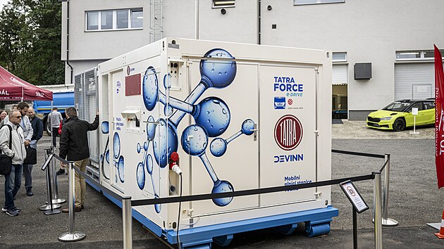 Prezenta�n� akce Tech Days s podtitulem Poznejte vod�kov� a dal�� technologie zbl�zka. V�vojov� a v�robn� prostory spole�nosti Devinn, kde vznikaj� vod�kov� vozidla, bezemisn� gener�tory energie i �e�en� pro snaz�� nab�jen� elektromobil�, 11.  z��� 2024, Jablonec nad Nisou.