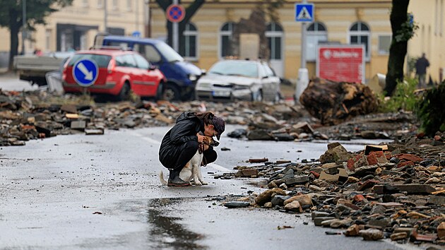 Na sn�mku opadaj�c� voda v Jesen�ku. (16. z��� 2024)