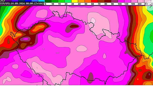 Meteorologov zveejnili rzn pedpovdn modely o monm ptenm (13. z) hrnu srek. (12. z 2024)