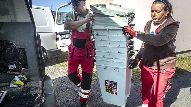 P��prava volebn� m�stnosti v v Leteck�m muzeu Metod�je Vlacha v Mlad� Boleslavi. (19. z��� 2024)