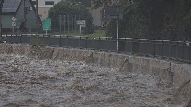 �eskou republiku zas�hly extr�mn� de�t�. Na sn�mku obec P�se�n�. (14. z��� 2024)