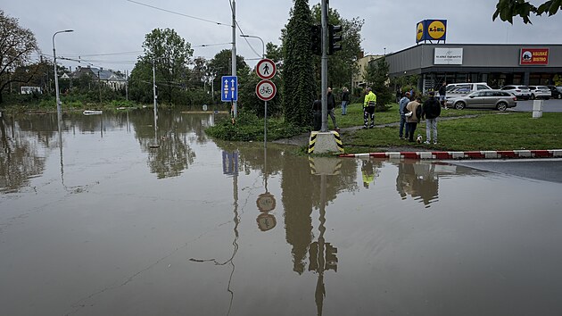 Rozvodn�n� �eka Odra v Ostrav�. (16. z��� 2024)