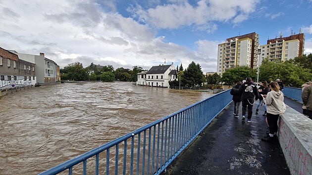 Povodov situace v nedli dopoledne v Opav. (15. z 2024)