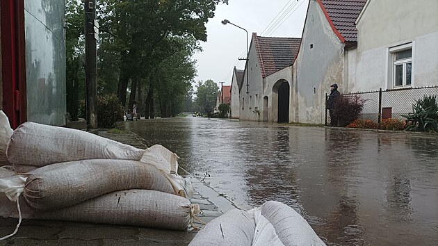 V Plavu zstv zatopen nves a jej okol.